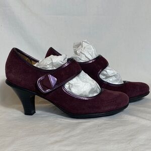 Croft & Barrow Josephine Burgundy Suede Mary Jane Pumps - size Women 6M